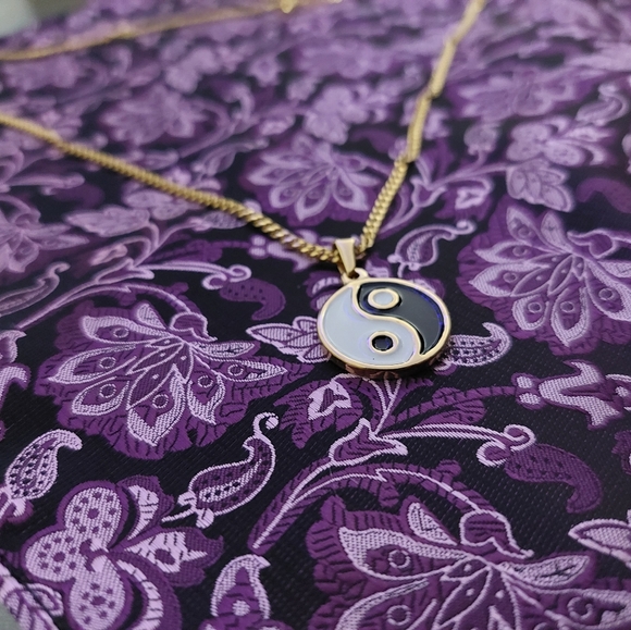 18K Gold Plated Yin ☯️ & Yang Pendant with 18K Gold Plated Miami Cuban Link - Picture 11 of 12